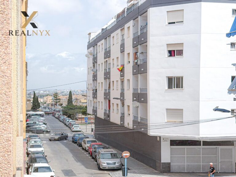 Apartmán se 2 ložnicemi v centru Torrevieja - u moře