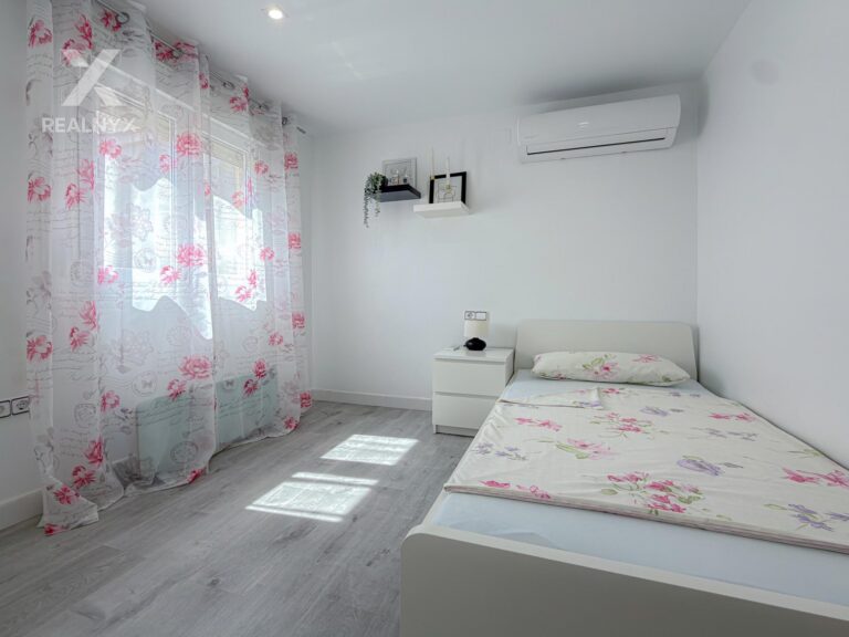 Apartmán v Acequión - 220 m od pláže s bazénem