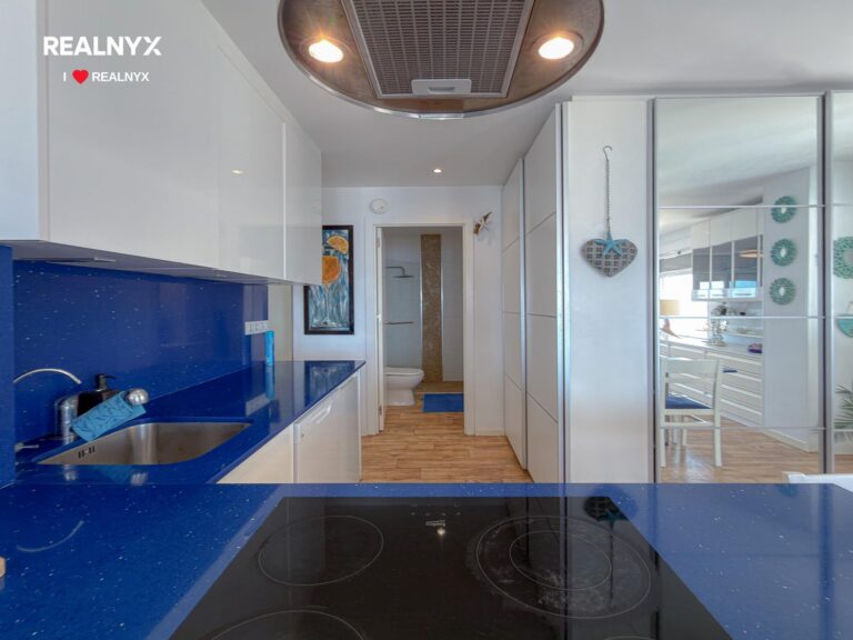 Apartmán v první linii pláže Acequion - 20 m od moře