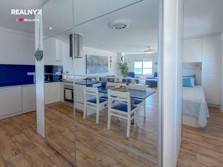 Apartmán v první linii pláže Acequion - 20 m od moře