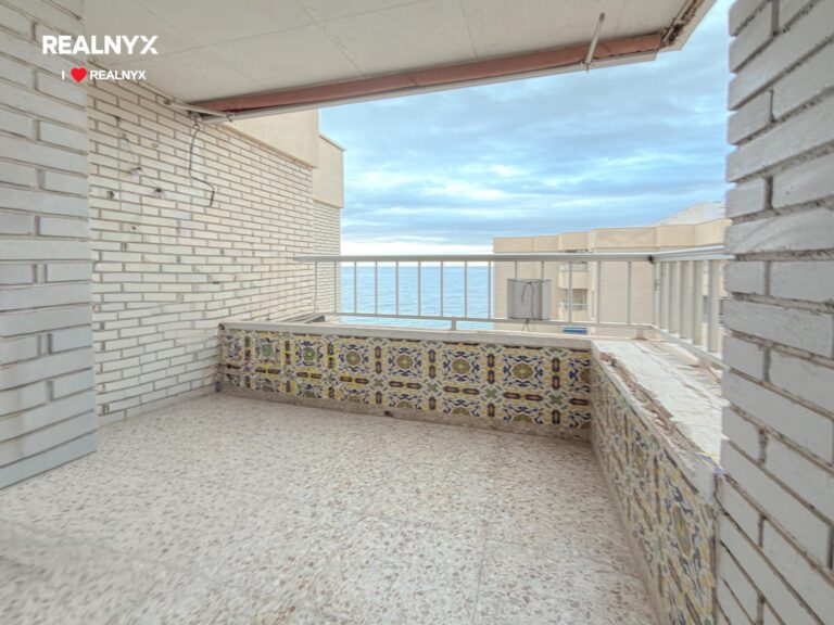 Apartmán v první linii pláže - Playa de los Locos, Torrevieja