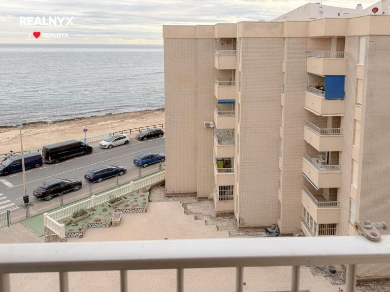 Apartmán v první linii pláže - Playa de los Locos, Torrevieja