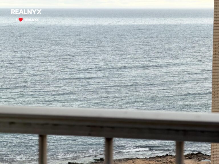 Apartmán v první linii pláže - Playa de los Locos, Torrevieja