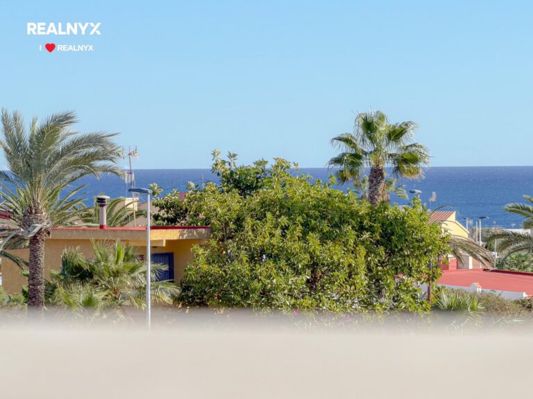 Ático v Torrevieja - obrovský sluneční terás a výhled na moře