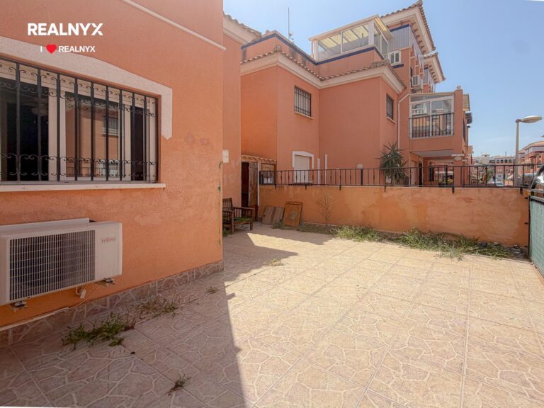 Bungalov u moře - Playa Flamenca, velká terasa a bazén