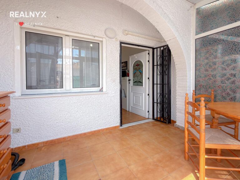 Bungalov v Aguas Nuevas - přímo u moře, bez poplatků