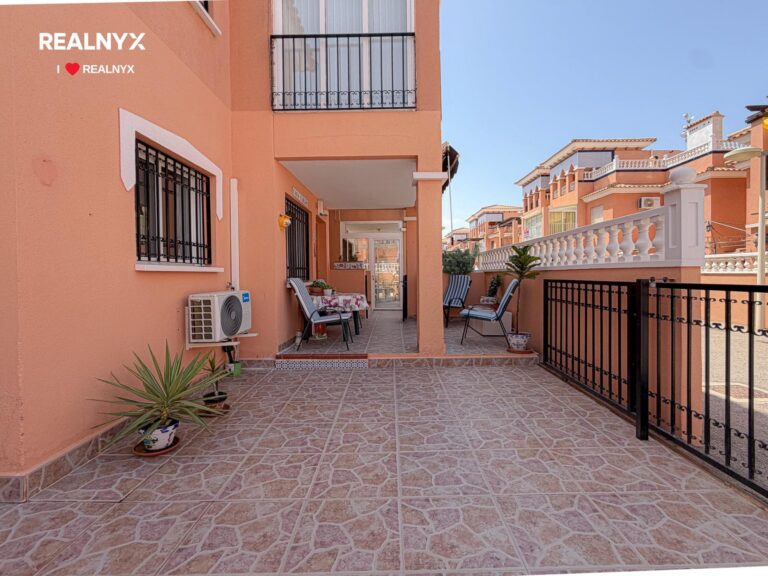 Bungalov v Playa Flamenca - 0 m od moře
