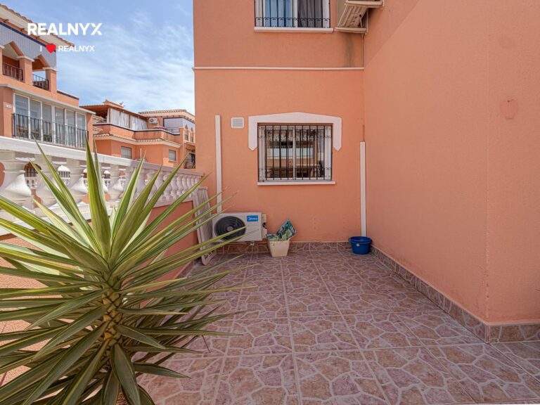 Bungalov v Playa Flamenca - 0 m od moře
