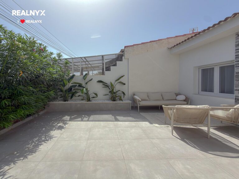 Bungalow u moře - Torrevieja, 2 ložnice a bazén