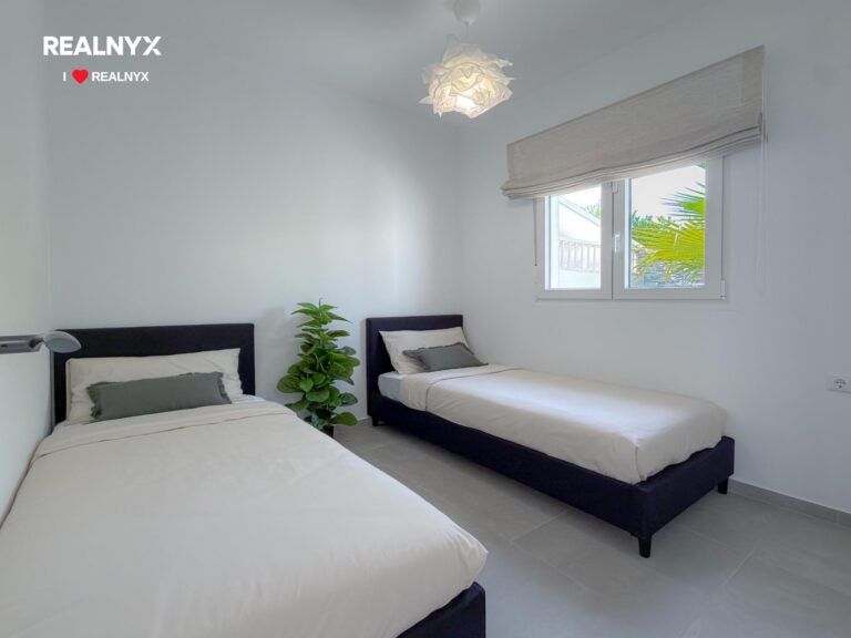 Bungalow u moře - Torrevieja, 2 ložnice a bazén