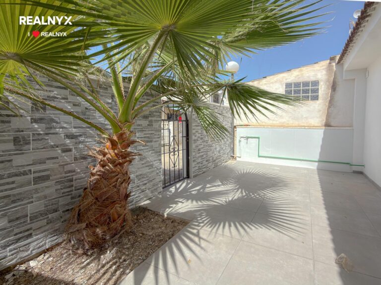 Bungalow u moře - Torrevieja, 2 ložnice a bazén