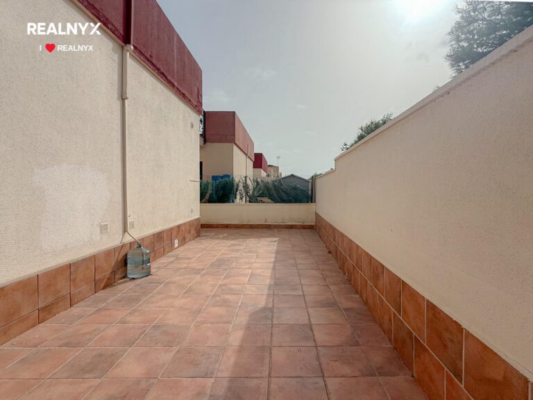 Chalet Aguas Nuevas s velkou terasou a výhledem na moře