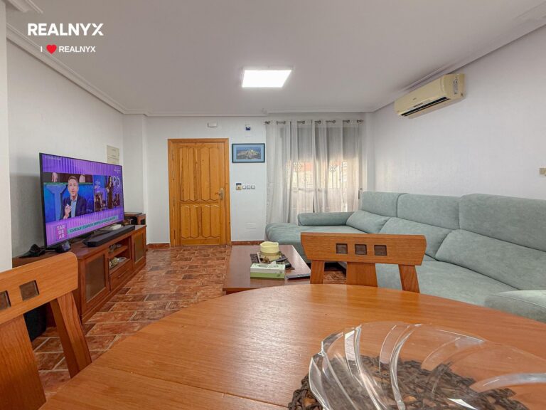 Chalet Aguas Nuevas s velkou terasou a výhledem na moře