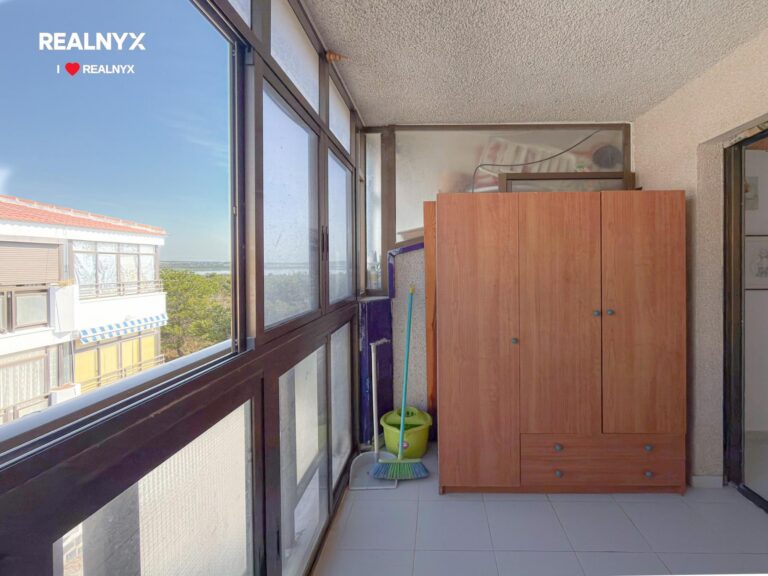 Атико v Torrevieja - přímo u Laguna Rosa