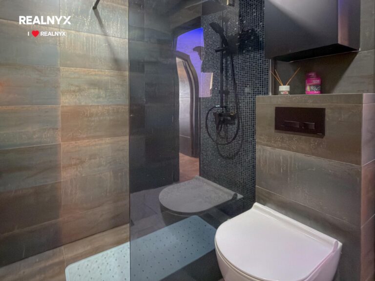 Exkluzivní atik v Aguas Nuevas - terasa se jacuzzi a výhledem na moře