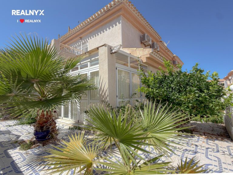 Exkluzivní chalet v La Zenia - 800 m od moře