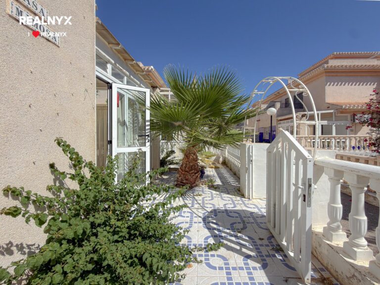 Exkluzivní chalet v La Zenia - 800 m od moře