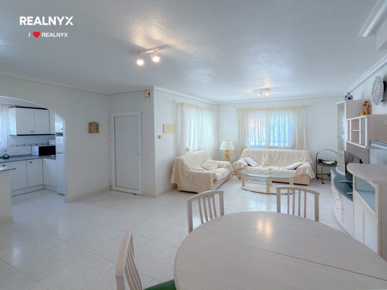Exkluzivní chalet v La Zenia - 800 m od moře