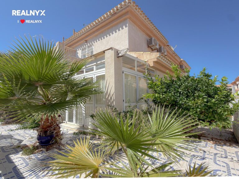 Exkluzivní chalet v La Zenia - 800 m od moře