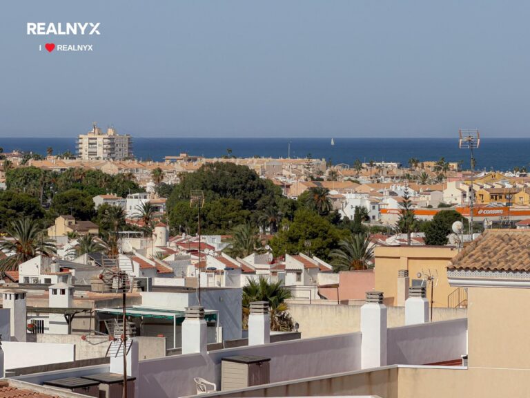 Exkluzivní podkrovní byt - Playa del Cura, Torrevieja