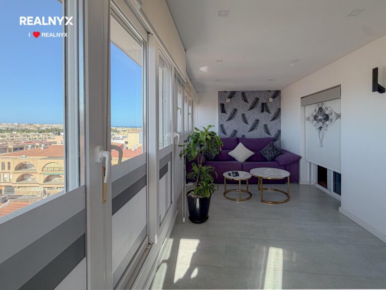 Exkluzivní podkrovní byt - Playa del Cura, Torrevieja