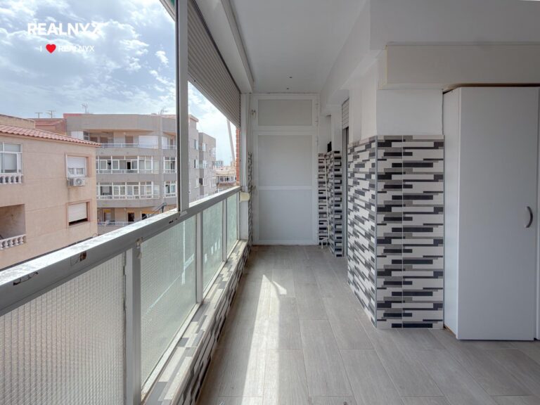 Moderní apartmán v Torrevieja - 160 m od moře