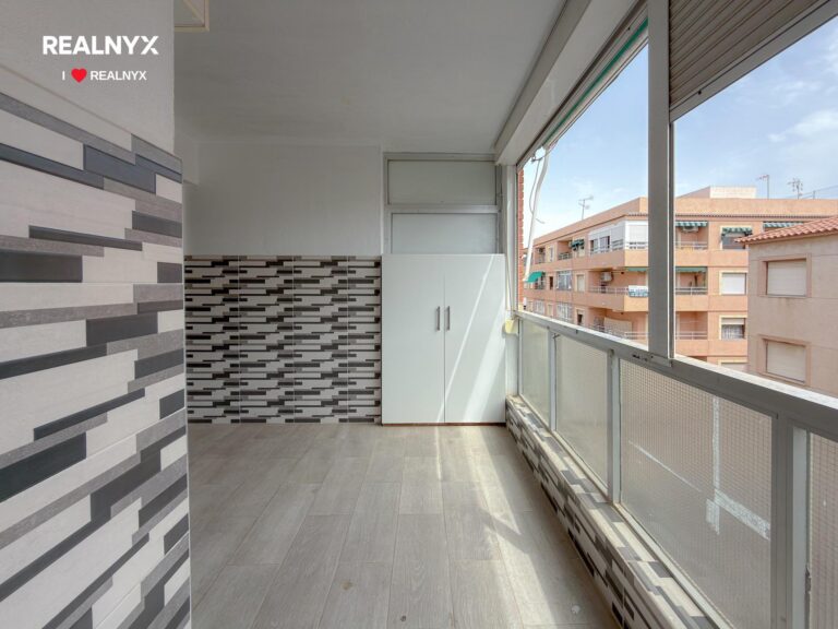 Moderní apartmán v Torrevieja - 160 m od moře