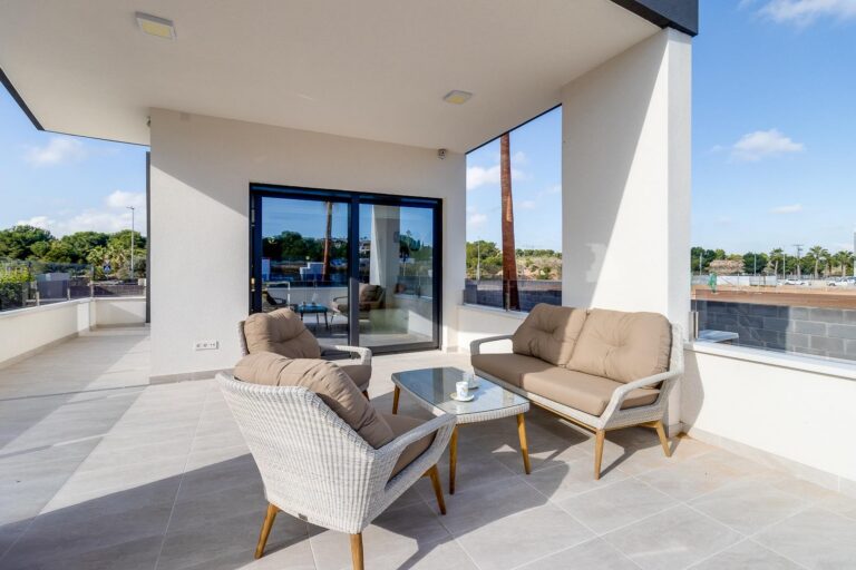 Moderní apartmány v Torrevieja - přímo u moře