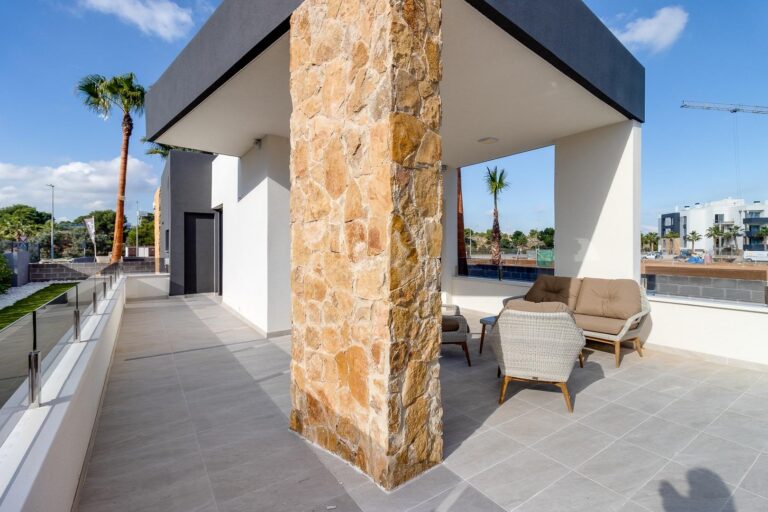 Moderní apartmány v Torrevieja - přímo u moře