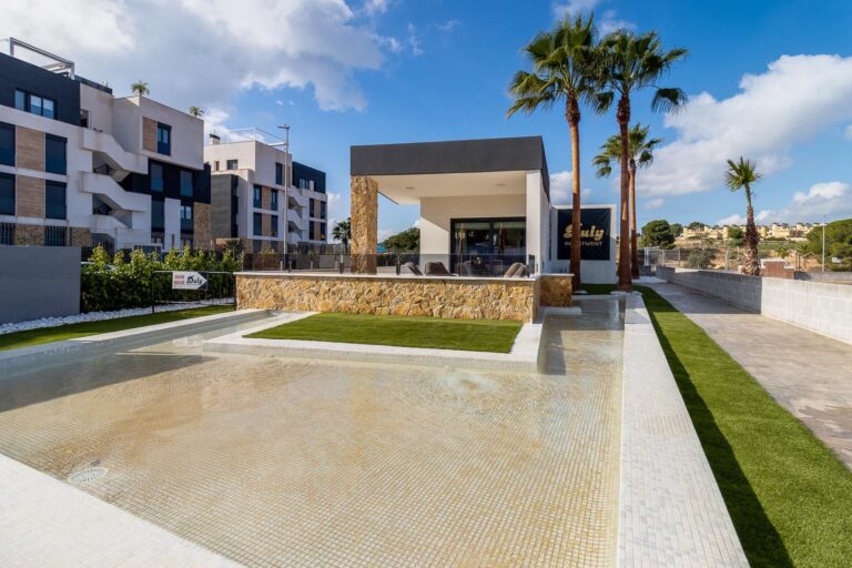 Moderní apartmány v Torrevieja - přímo u moře