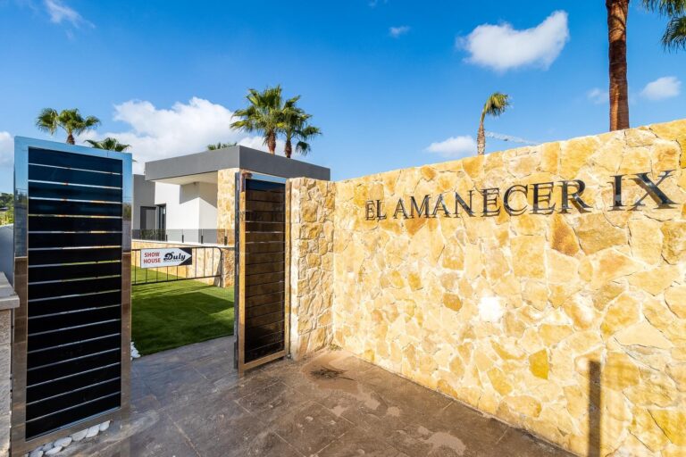 Moderní apartmány v Torrevieja - přímo u moře