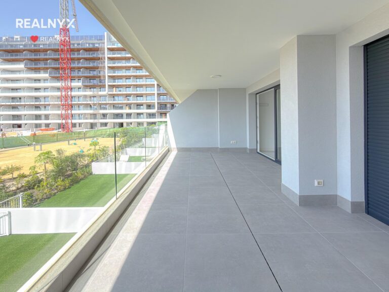 Nový apartmán v Punta Prima - 350 m od moře