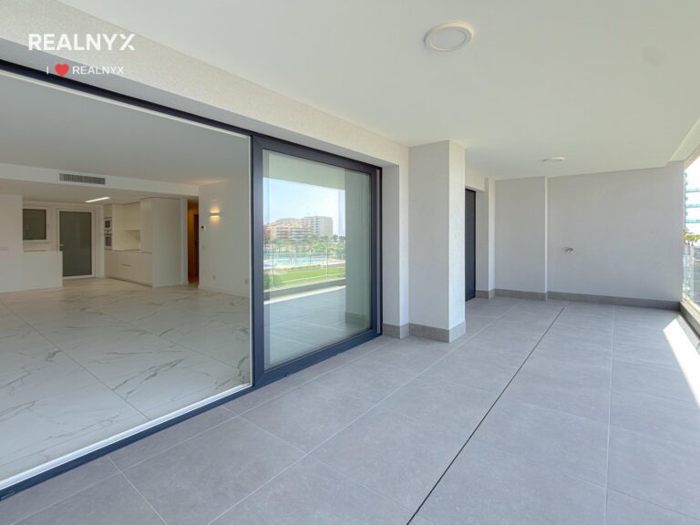 Nový apartmán v Punta Prima - 350 m od moře