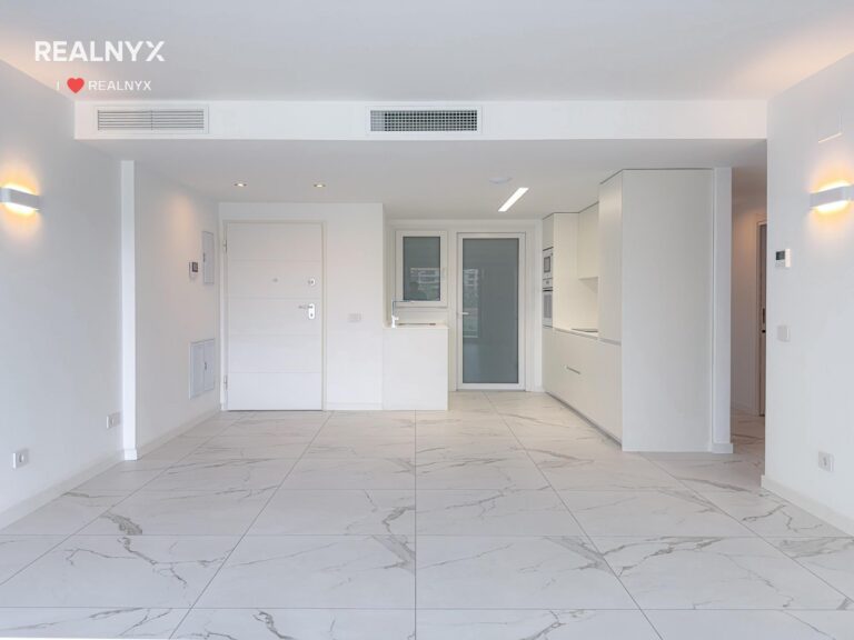 Nový apartmán v Punta Prima - 350 m od moře