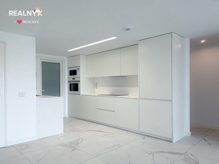 Nový apartmán v Punta Prima - 350 m od moře