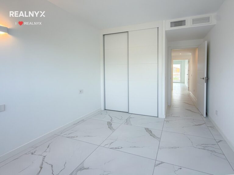 Nový apartmán v Punta Prima - 350 m od moře