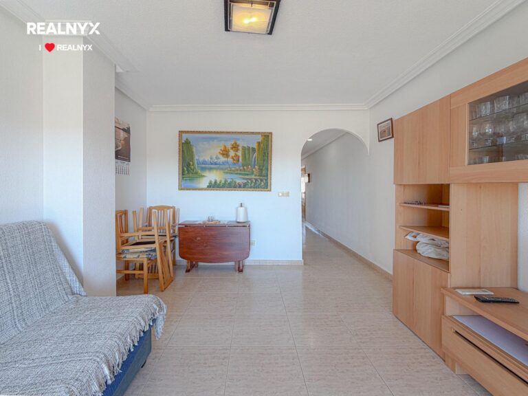 Penthouse v centru Torrevieja - výjimečný s terasou