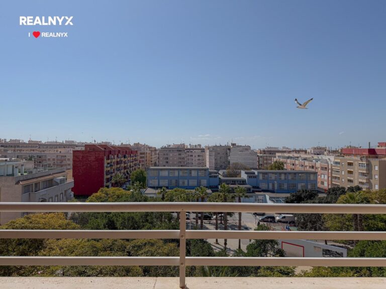 Penthouse v centru Torrevieja - výjimečný s terasou