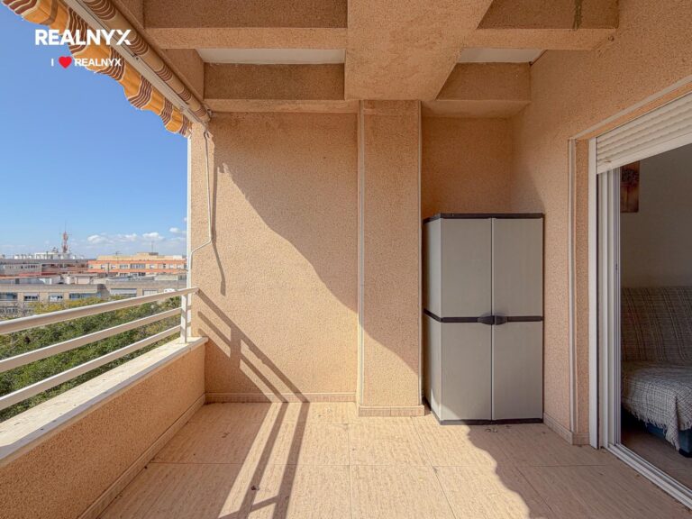 Penthouse v centru Torrevieja - výjimečný s terasou