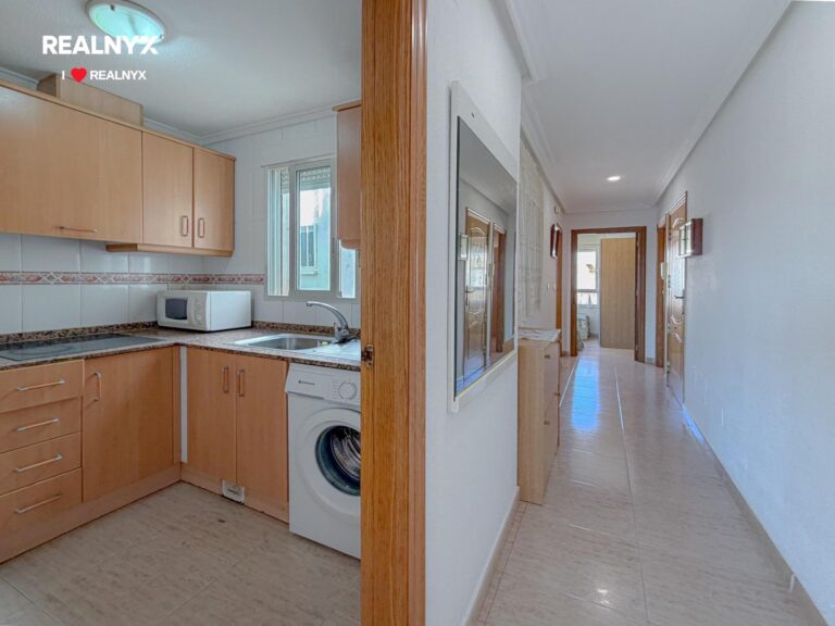 Penthouse v centru Torrevieja - výjimečný s terasou