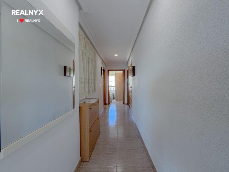 Penthouse v centru Torrevieja - výjimečný s terasou