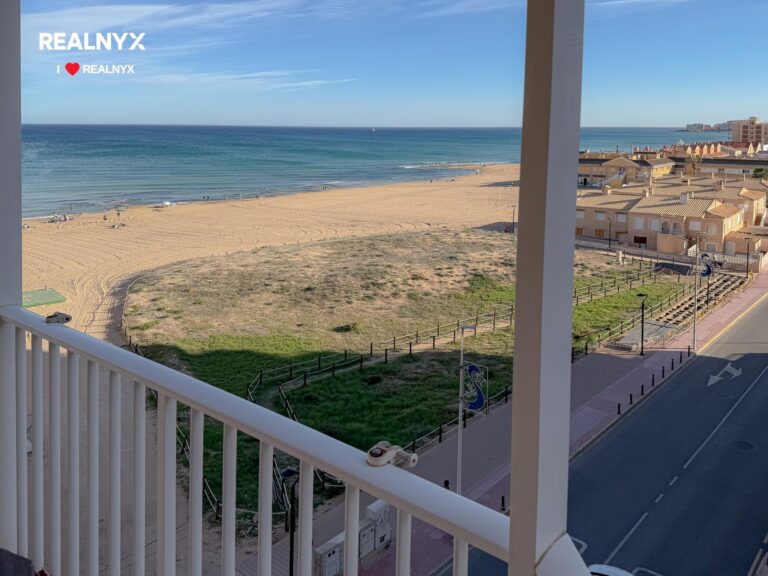 Penthouse v La Mata - 50 m od moře, úchvatné výhledy