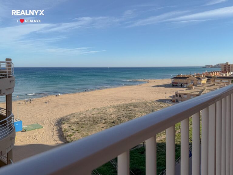 Penthouse v La Mata - 50 m od moře, úchvatné výhledy