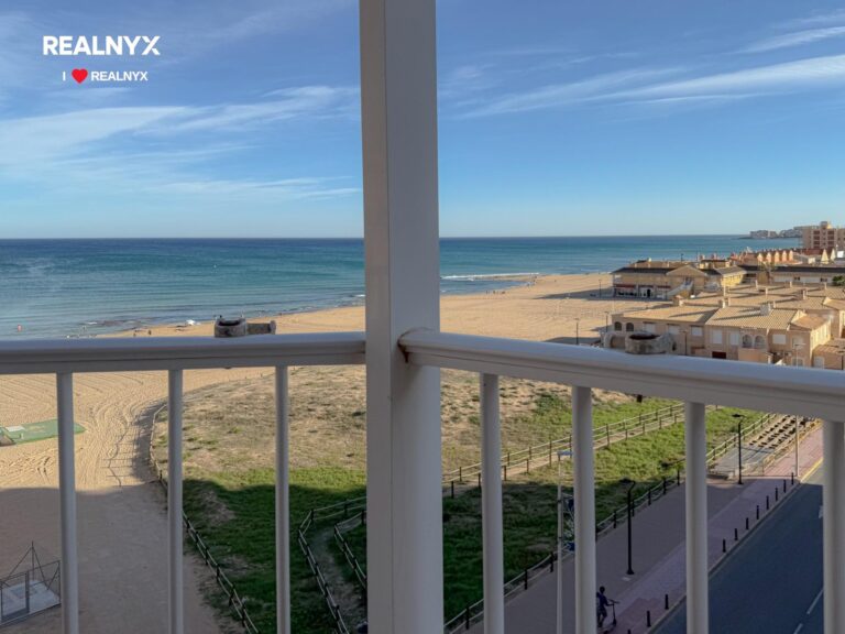 Penthouse v La Mata - 50 m od moře, úchvatné výhledy