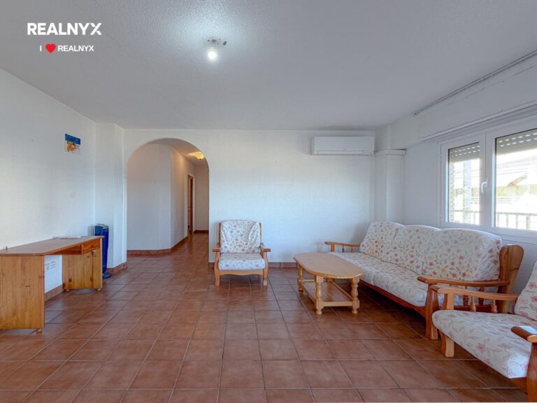 Penthouse v La Mata - 50 m od moře, úchvatné výhledy