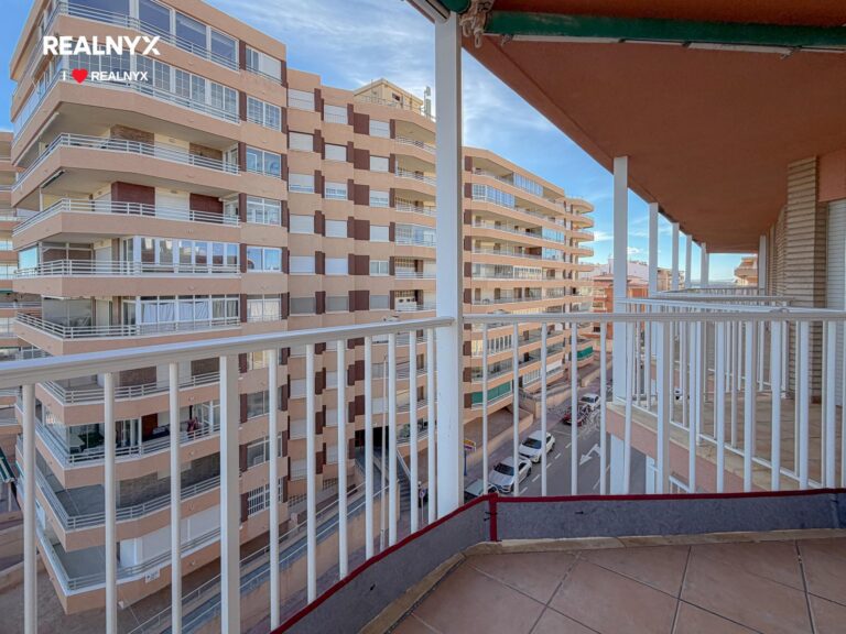 Penthouse v La Mata - 50 m od moře, úchvatné výhledy