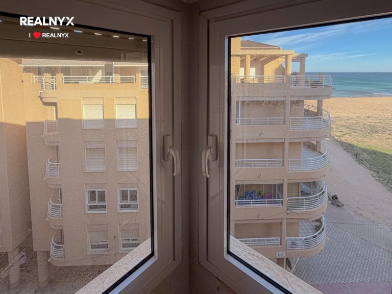 Penthouse v La Mata - 50 m od moře, úchvatné výhledy