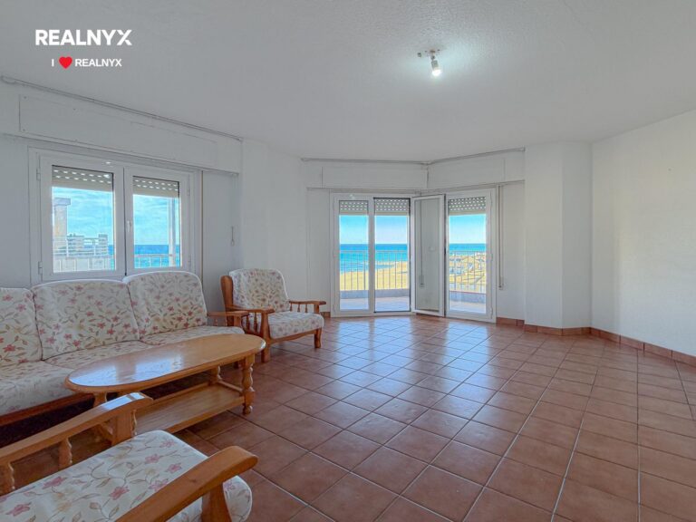 Penthouse v La Mata - 50 m od moře, úchvatné výhledy