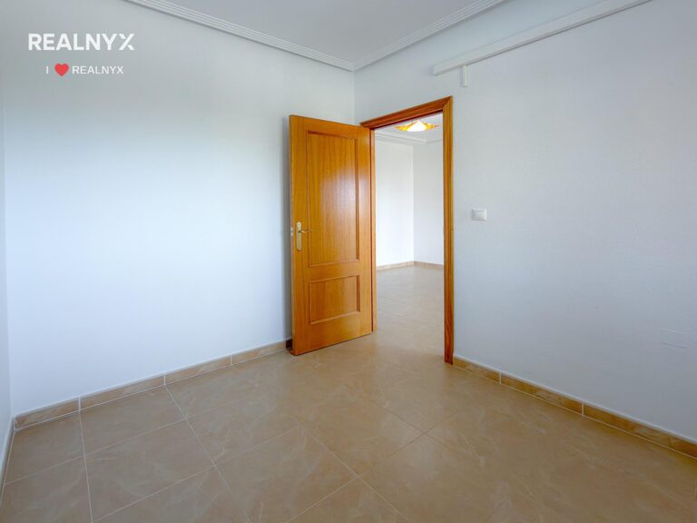 Penthouse v Torreblanca - terrasa, solarium a výhled na moře