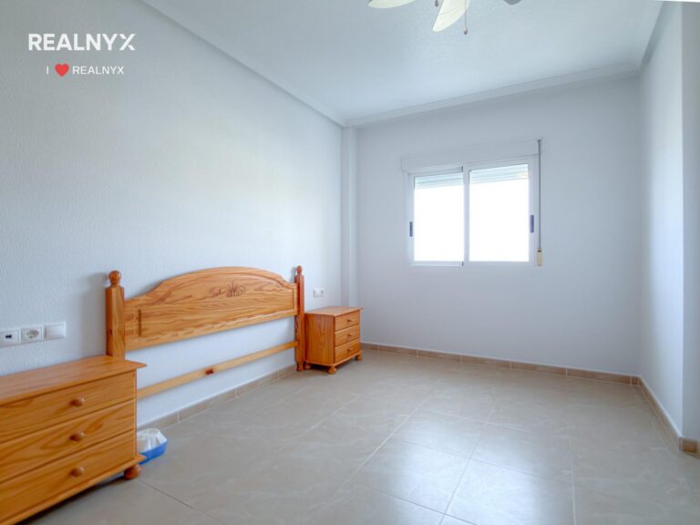 Penthouse v Torreblanca - terrasa, solarium a výhled na moře